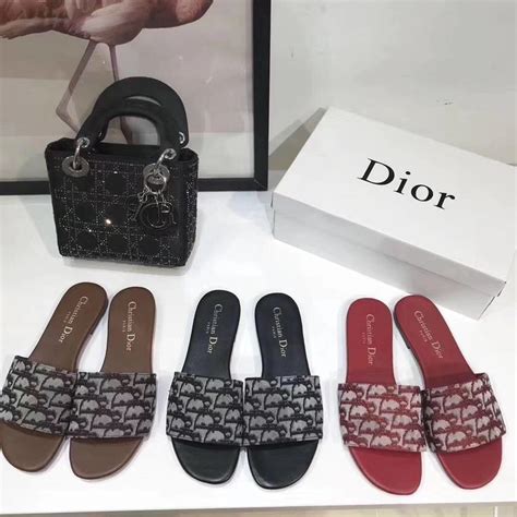 sandali stile cristian dior|dior bay sandals.